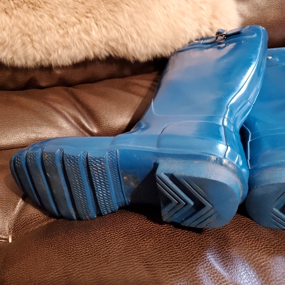 HUNTER EUC tall rain boots - Picture 5 of 8